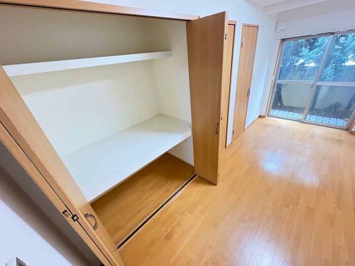 物件内観写真13　(収納)