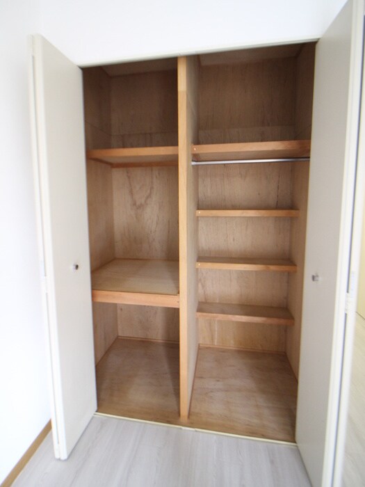 物件内観写真9　(収納)