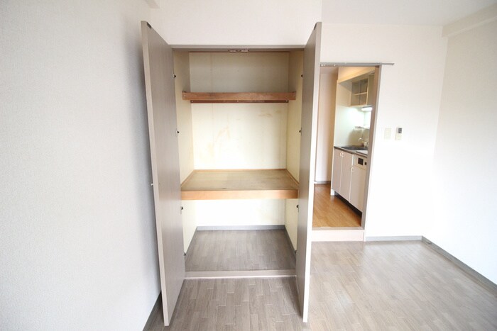 物件内観写真11　(収納)