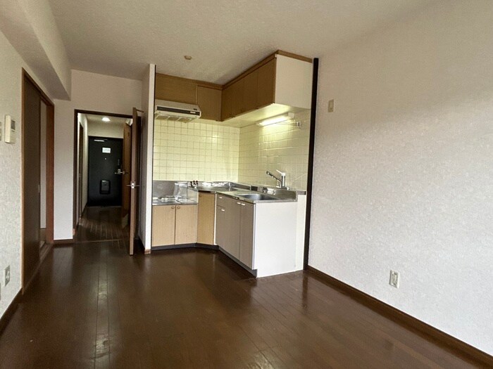 物件内観写真8　(居室)