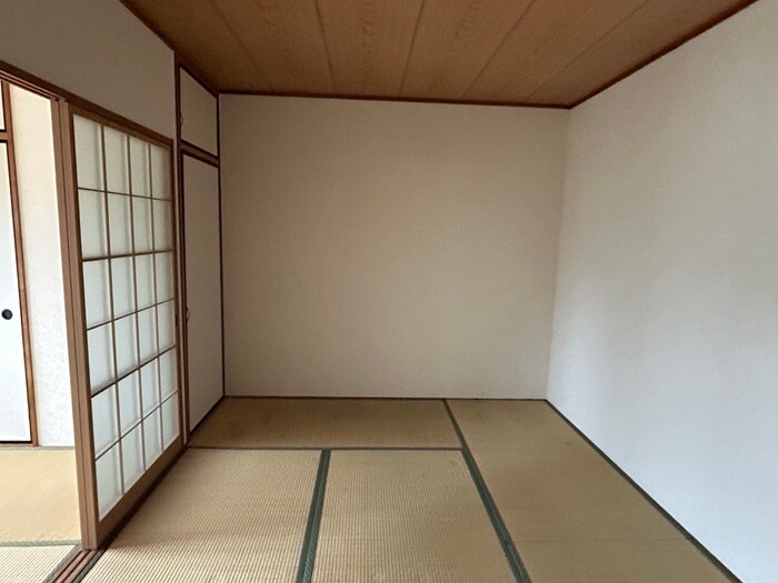 物件内観写真10　(居室)