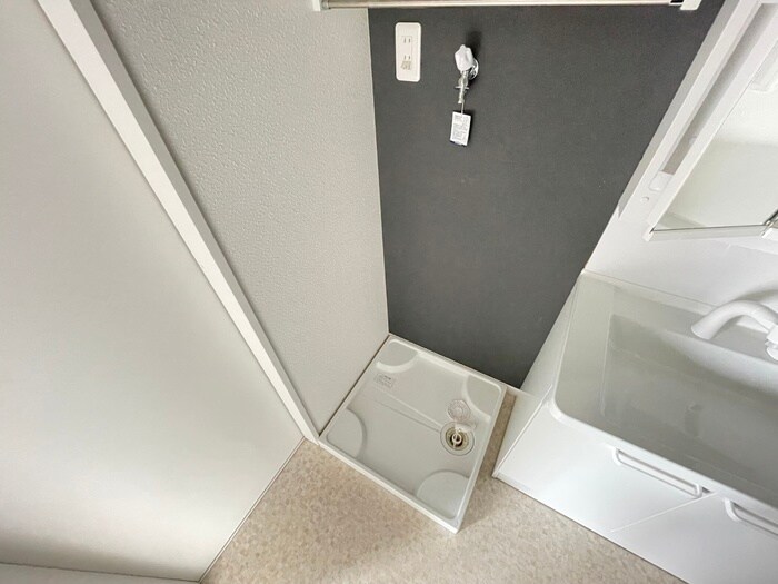 物件内観写真18　(洗濯機置場)
