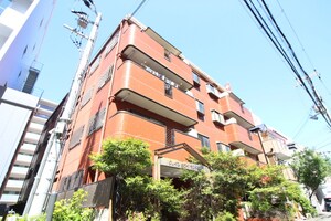 クレインカワイマンション外観写真