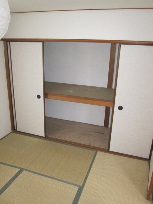 物件内観写真11　(居室)