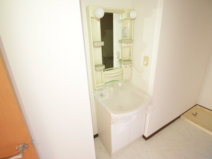 物件内観写真9　(洗面)