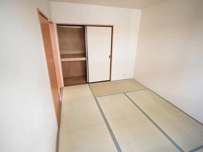 物件内観写真16　(居室)