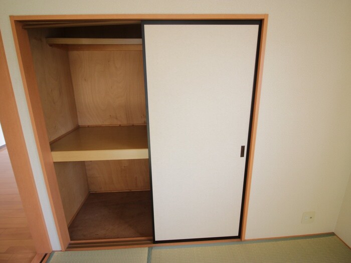 物件内観写真18　(収納)
