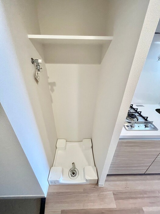 物件内観写真17　(洗濯機置場)