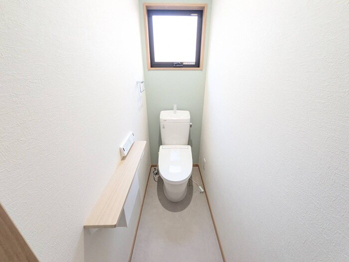 物件内観写真11　(トイレ)