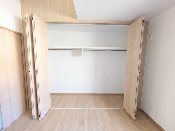 物件内観写真13　(収納)