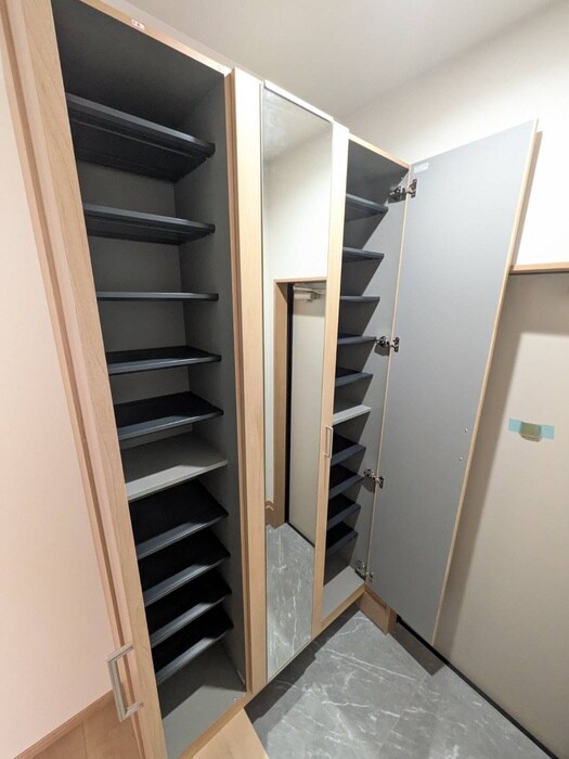 物件内観写真17　(靴箱)
