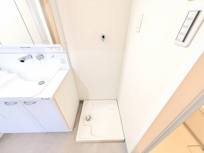 物件内観写真19　(洗濯機置場)