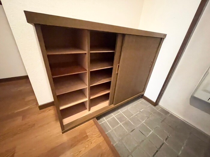 物件内観写真13　(靴箱)