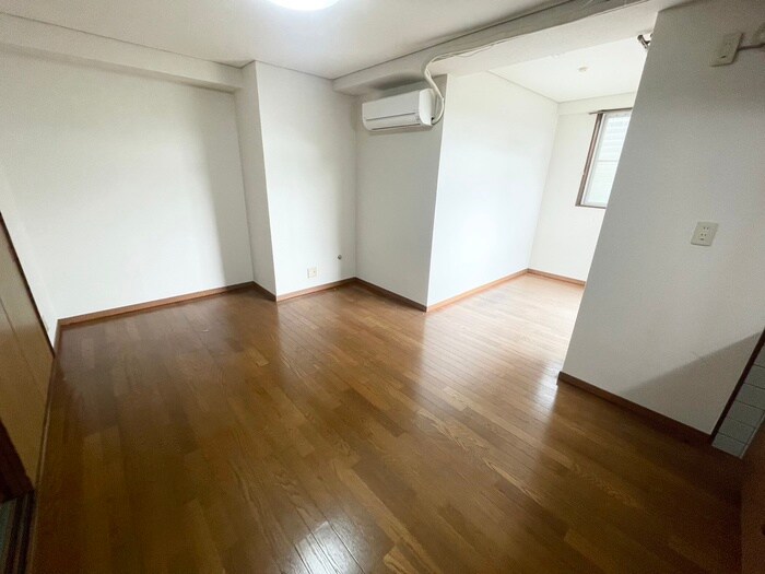 物件内観写真22　(居室)