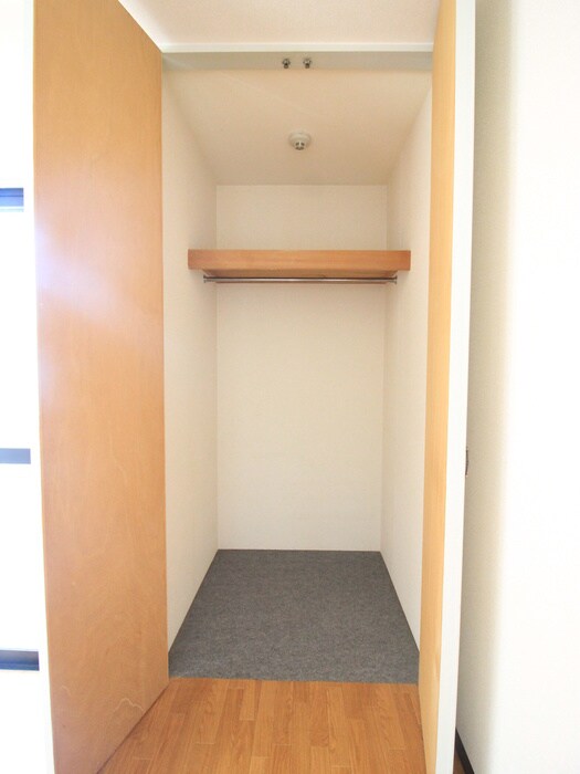 物件内観写真14　(収納)