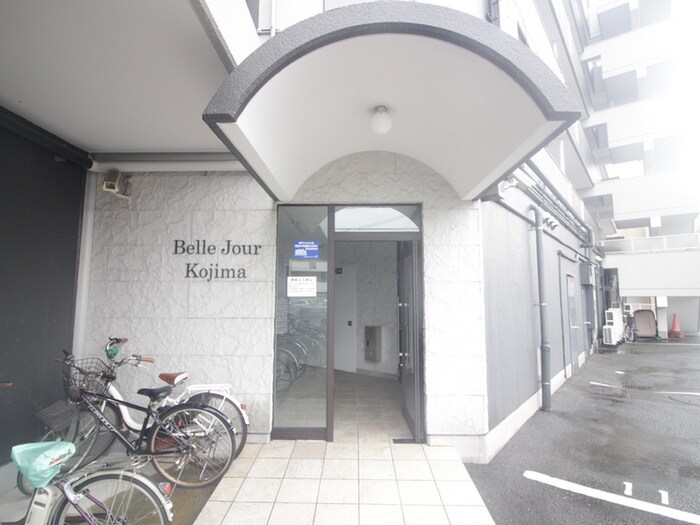 物件外観写真6　(駐輪場)