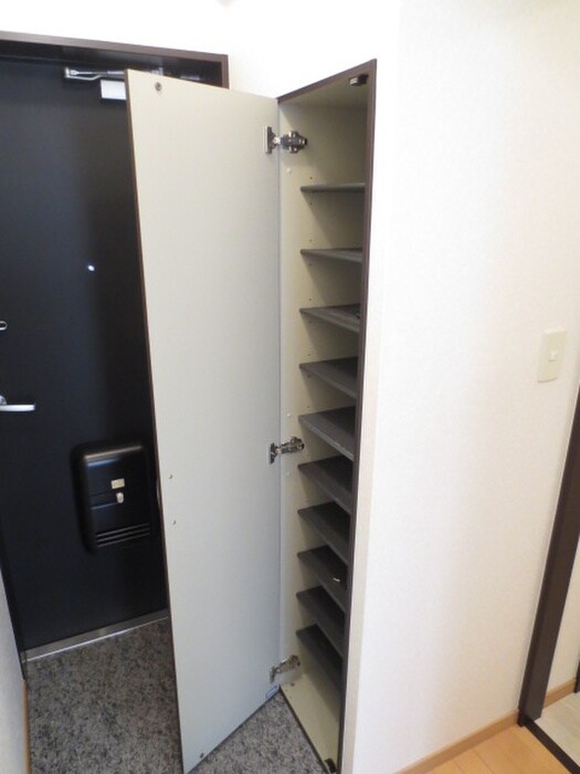 物件内観写真12　(靴箱)