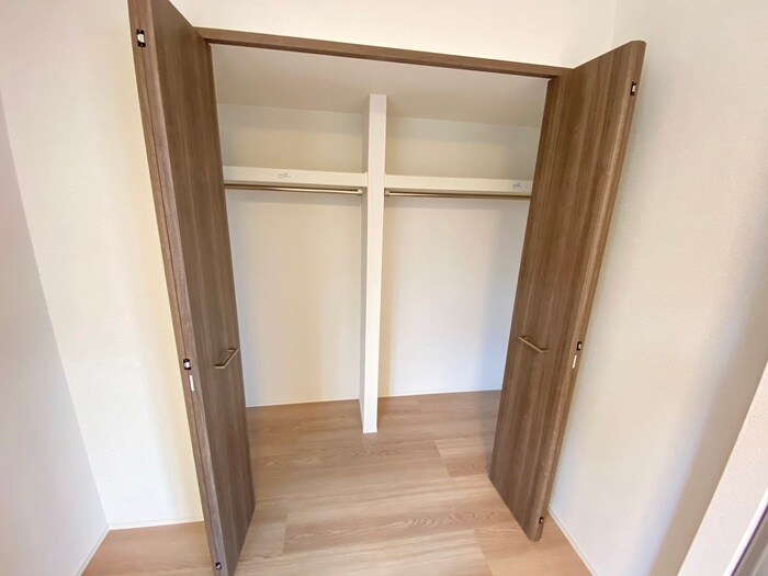 物件内観写真13　(収納)