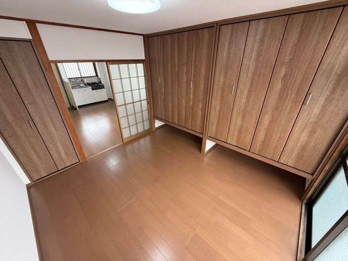 物件内観写真15　(居室)