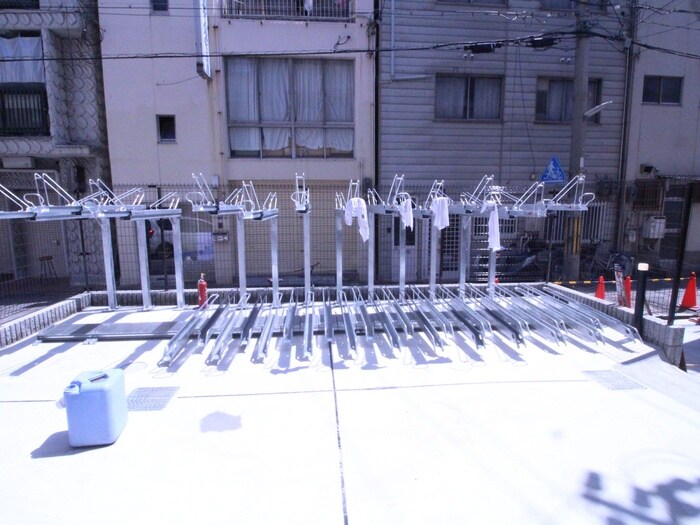 物件外観写真6　(駐輪場)