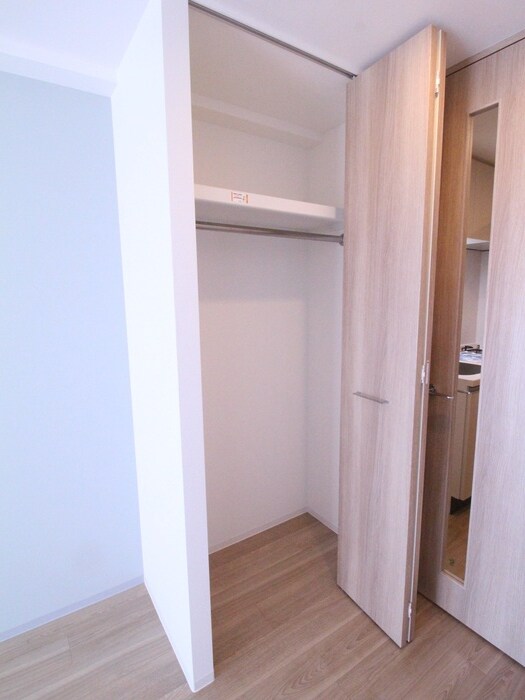 物件内観写真12　(収納)