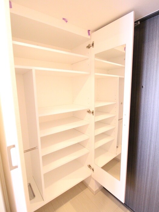 物件内観写真14　(靴箱)