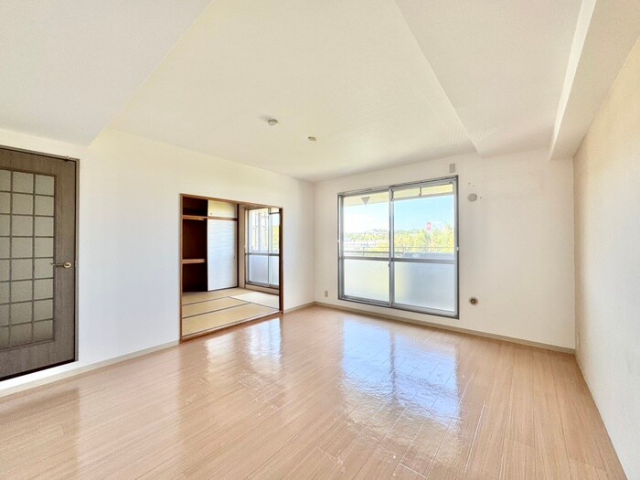 物件内観写真18　(居室)