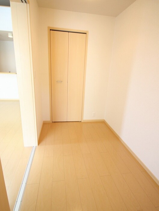 物件内観写真15　(居室)