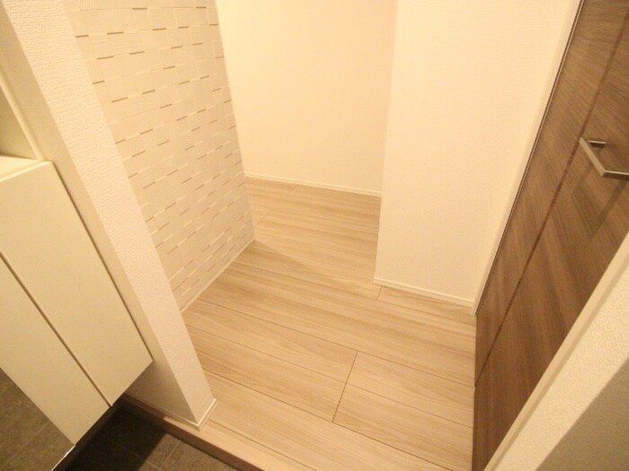 物件内観写真21　(廊下)