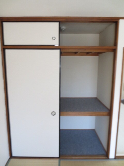 物件内観写真10　(収納)