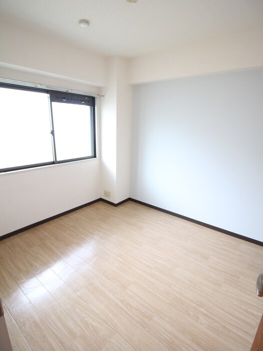 物件内観写真18　(居室)