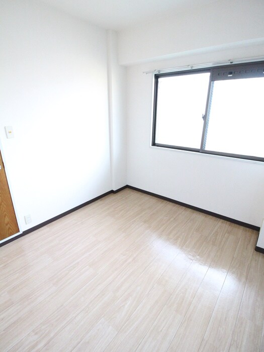 物件内観写真21　(居室)