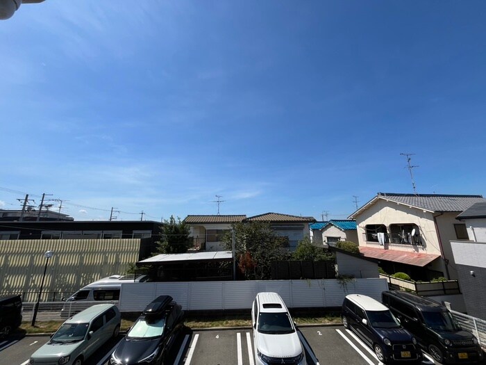 物件内観写真22　(室内からの展望)