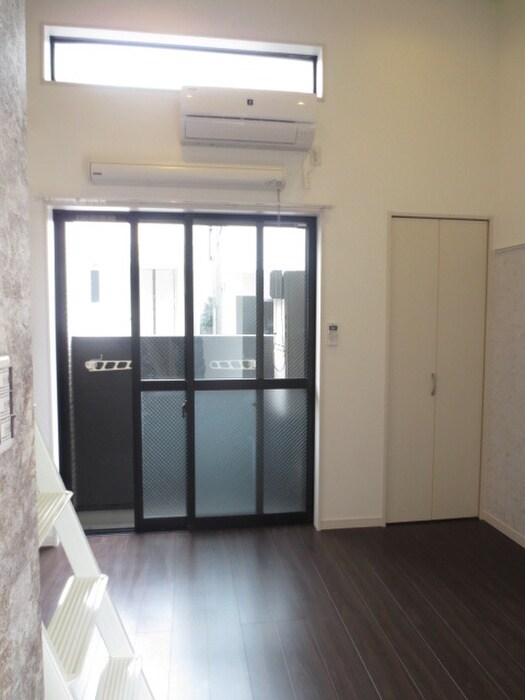 物件内観写真4　(居室)