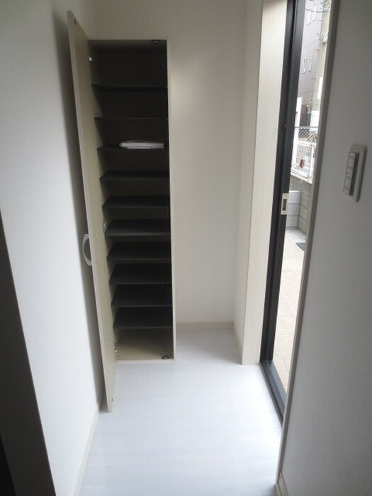 物件内観写真13　(収納)