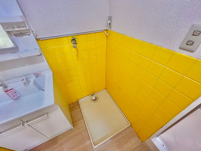 物件内観写真14　(洗濯機置場)