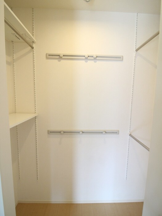 物件内観写真20　(収納)