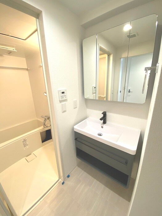 物件内観写真9　(洗面)