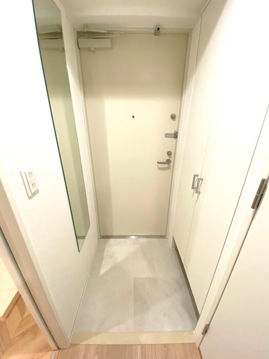 物件内観写真17　(玄関)