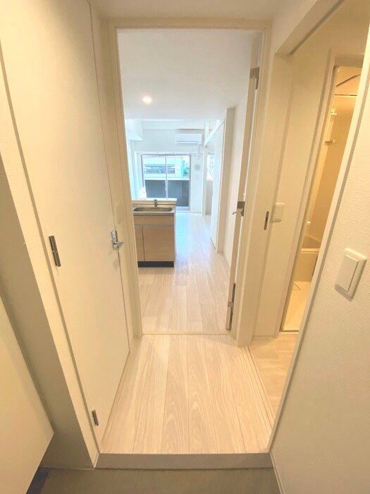 物件内観写真18　(廊下)