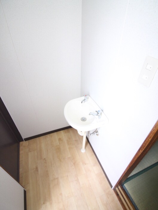 物件内観写真5　(洗面)