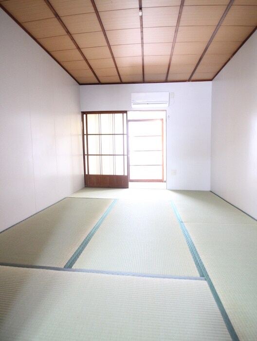 物件内観写真13　(居室)