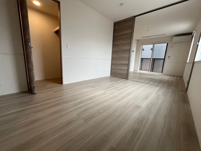 物件内観写真13　(居室)