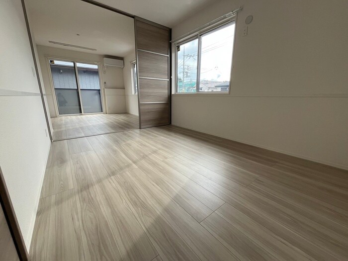 物件内観写真13　(居室)