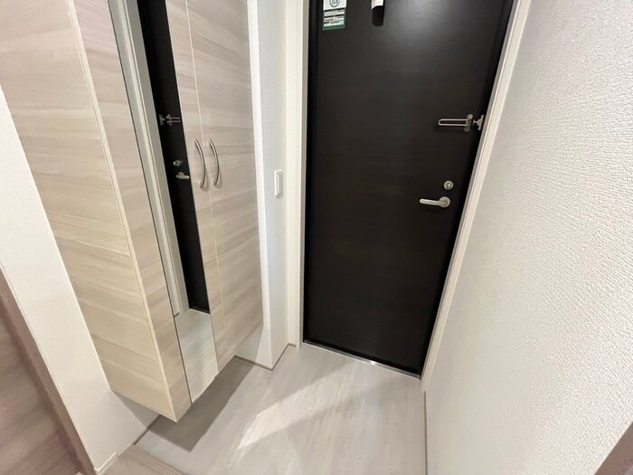 物件内観写真15　(玄関)