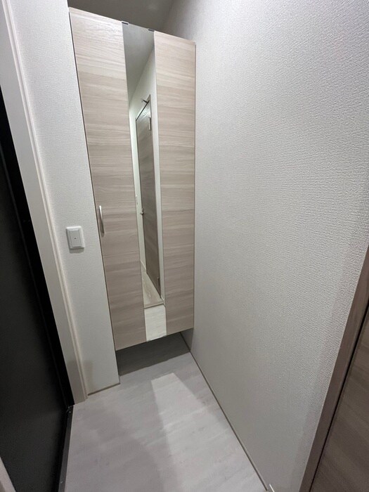 物件内観写真15　(玄関)