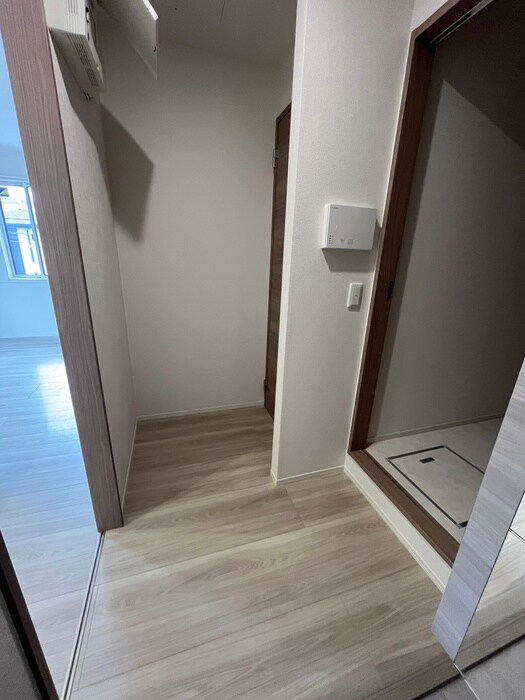 物件内観写真19　(廊下)
