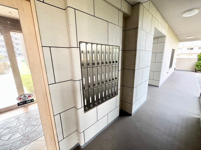 物件外観写真6　(建物設備)