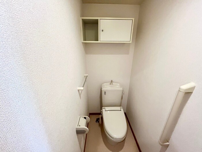 物件内観写真14　(トイレ)