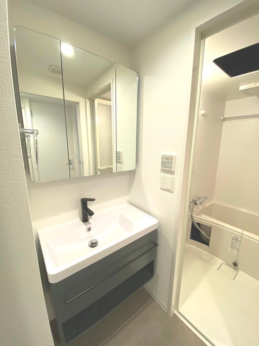 物件内観写真9　(洗面)